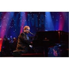 Yamahas RemoteLiveTM Technology und DisklavierTM präsentieren Live Streaming von Elton John 