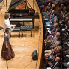 75 Jahre Musikkapelle Königin Elisabeth. Galakonzert zum Jubiläum mit Yamaha CFX Konzertflügel.