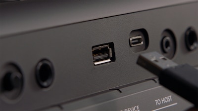 PSR-E483 Hauptbild von Konnektivität & Output